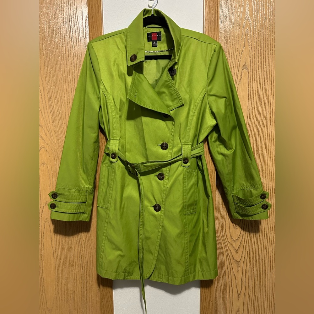 XL Women’s Gallery Trench Coat